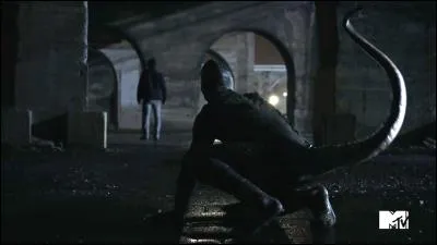 Dans la saison 2, qui est le Kanima et va-t-il le rester ?