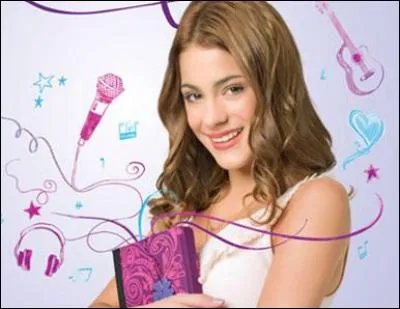 Quel est l'objet dont Violetta ne se sépare jamais ?