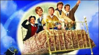 Il était une fois une fillette, Carrie, originaire de Londres et fuyant sa ville avec ses frèrees pendant les bombardements...