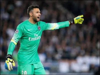 A quel club Salvatore Sirigu a-t-il été prêté ?