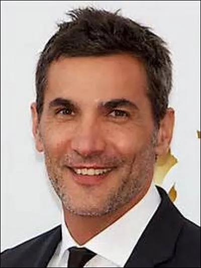 Actuellement, qui est la petite amie de Xavier ?