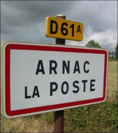 De quelle association fait partie Arnac-la-Poste ?