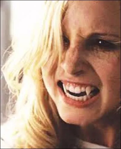 Qui a transformé Caroline en vampire ?