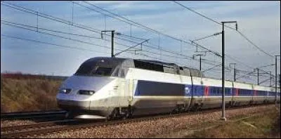 9 - En raison des intempéries, votre train sera retardé de 20 minutes.
Genre, le train ne peut pas passer sous la __...