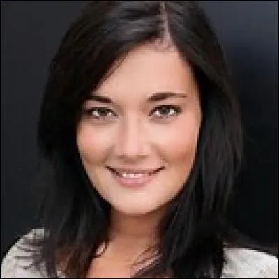 Comment se prénomme la femme de Marie ?