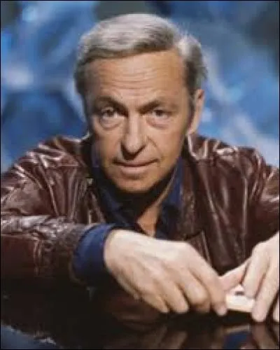 Laquelle de ces personnalités est morte en 2003 ?