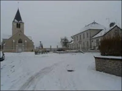 Voici une image qui va vous donner froid dans le dos. Je vous présente le village Haut-Marnais de Richebourg sous la neige. Il se situe dans l'ancienne région ...