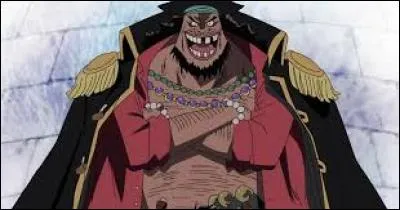 Quel âge a Barbe Noire jusqu'à l'arc Dressrosa ?