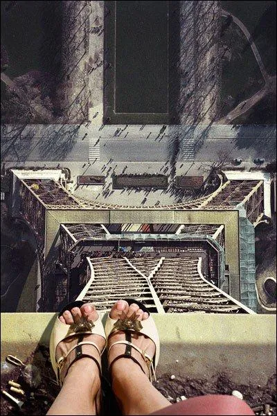 Y a-t-il déjà eu une tentative de suicide ?