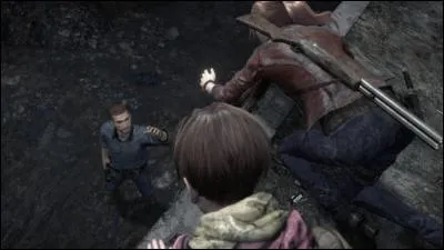 Dans l'épisode 2 avec Claire et Moira, après s'être séparées de Neil, les deux filles arrivent dans une sorte de bar dans laquelle il y a une radio. Quel nom peut-on entendre lors de la transmission de cette radio ?