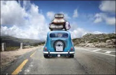 Quelle est la première chose à faire au Danemark avant de prendre la route ?