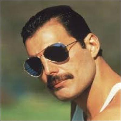 Quelle est la véritable identité de Freddie Mercury ?