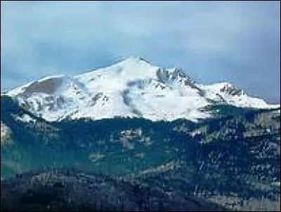 A quelle altitude culmine le Kosovo ?