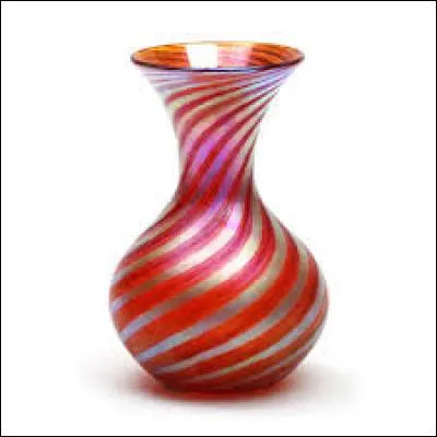 Mon père a cassé ce magnifique vase, on peut aussi dire qu'il l'a...