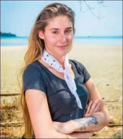 Comment se prénomme cette candidate de l'équipe jaune ?