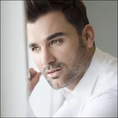 Comment s'appelle Mauricio Mejía ?