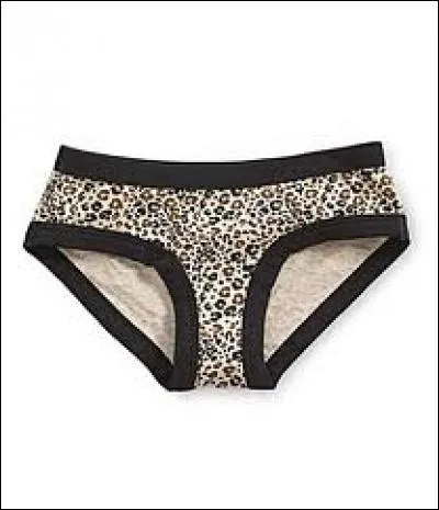 De sortie et loin de chez vous, horreur malheur, votre fermeture éclair de pantalon casse, et vous n'avez ni veste ni manteau. Que faites-vous ?