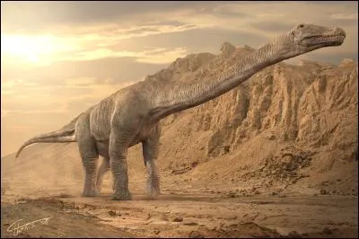 À quelle famille appartenaient la plupart des derniers grands sauropodes (dinosaures à long cou) ?