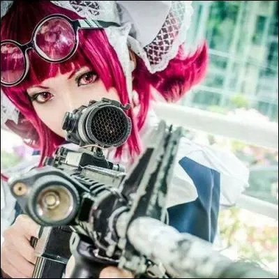 Maintenant présentons les autres domestiques du manoir. 
Comment s'appelle-t-elle ?