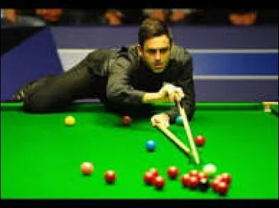 En fin de partie au snooker, quelle boule de couleur doit-on empocher en antépénultième position ?