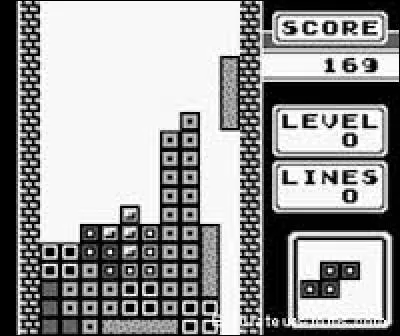 En 1990, sur quel support Snameloc jouait-il à Tetris ?