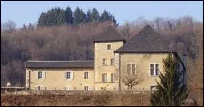 Petit village franc-comtois de 85 habitants, dans l'arrondissement de Lons-le-Saunier, Valfin-sur-Valouse se situe dans le département ...