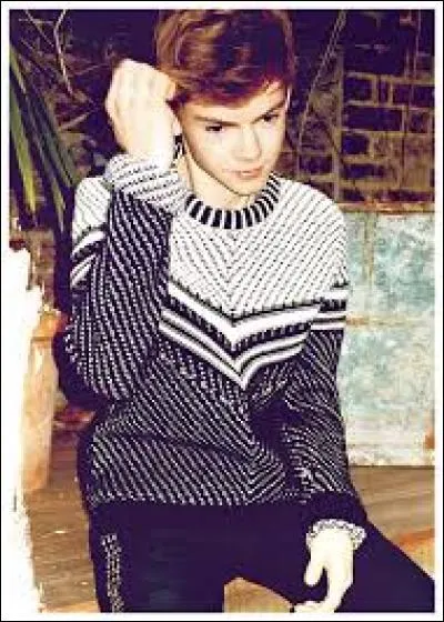 Dans quel film joue-il le rôle de Paul McCartney?