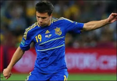 Où s'est engagé l'Ukrainien Yervin Konoplyanka?
