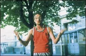 Jean-Paul Rouve incarne un professeur de gym dans ce film ralis par Richard Berry