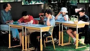 Film documentaire qui a eu un grand succs racontant les efforts pdagogiques d'un enseignant grant une classe  niveaux multiples