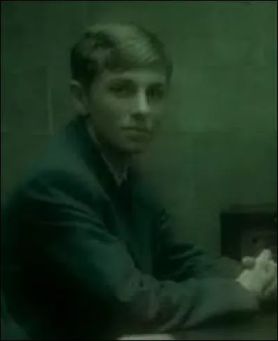 Qui est ce Mangemort, avec Voldemort lors de sa scolarité ?