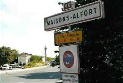 Grande ville francilienne de plus de 54 000 habitants, Maisons-Alfort se situe dans le département ...
