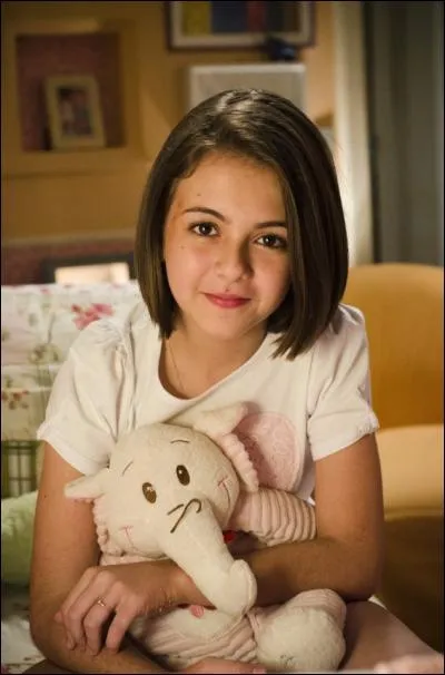 Comment s'appelle Klara Castanho ?