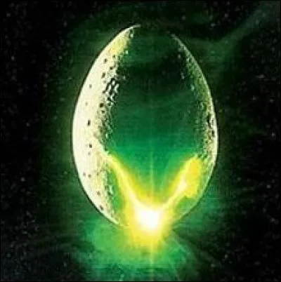 Au début, ils étaient sept à bord du Nostromo. À la fin, il n'en est resté qu'une. Et dans l'espace personne ne vous entend crier...