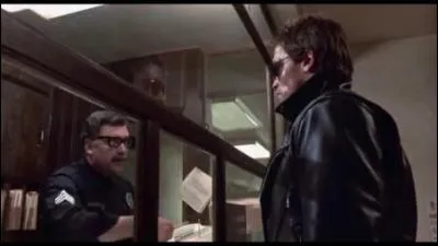 Juste une réplique : "I' LL BE BACK" !