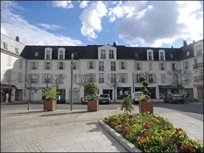 A Saint-Jean-le-Blanc, dans le Loiret, le parc de loisirs de l'île Charlemagne attire...