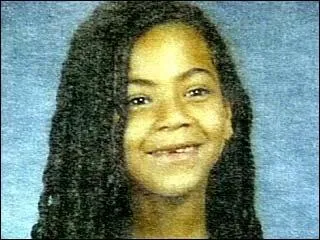 En 2007 je suis fiance avec Jay-Z. Qui suis-je ?