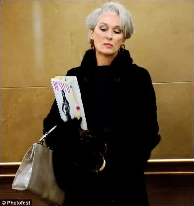 Qu'ai-je donc dans les poches du pantalon ? A ce propos, d'où vient le mot "poche" ?