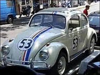 Quelle voiture a ses aventures chez Disney ?