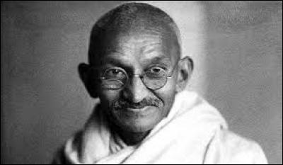 Quelle fut la première profession de Gandhi ?