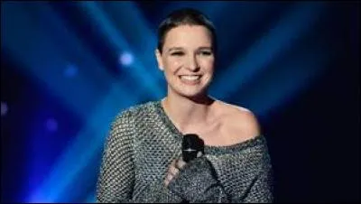 Quel est le nom du premier album d'Anne Sila sorti en 2016 ?