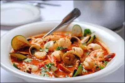 Que contient le cioppino ?