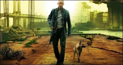 Il est seul sur terre, du moins, plus ça va, plus il le pense !