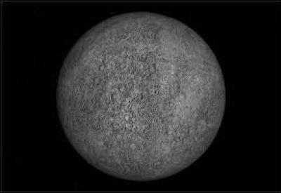 Avec une superficie de 74,8 millions de km², Mercure est la planète la plus proche...