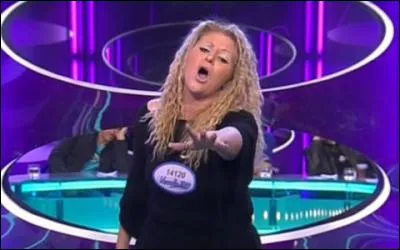 Qui est l'interprète du single "Papillon de lumière" ?