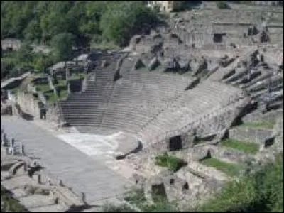Quel était le nom de la ville de Lyon à l'époque de la Rome antique ?