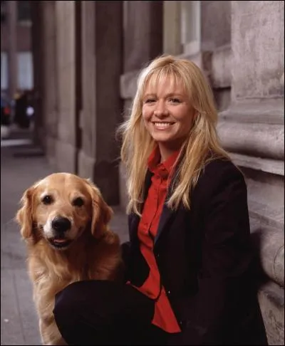 Quelle série télé présente ce personnage féminin ?