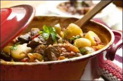 On vous a servi une énorme "goulash" en :