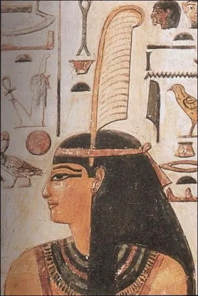 Je suis la déesse de l'ordre, de l'équilibre du monde, de la sagesse et de la justice. Le pharaon est chargé de faire respecter ma loi dans toute l'Egypte. Seul celui dont le cur est trouvé aussi léger que moi lors de la « pesée des âmes » peut accéder aux « champs d'Ialou ». Qui suis-je ?