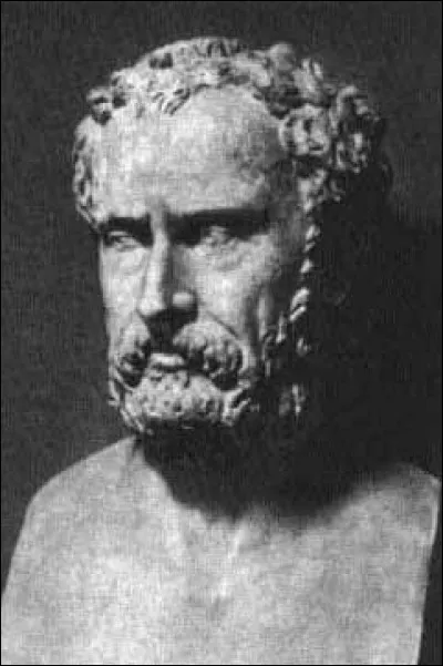 Né vers -430, il est élève de Socrate puis s'engage dans une expédition militaire en Asie mineure, qu'il raconte dans "l'Anabase". De qui s'agit -il ?